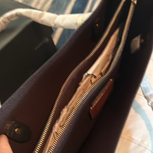 COACH PEBBLED TYLER LEATHER SHOULDER BAG - Picture 3 of 6